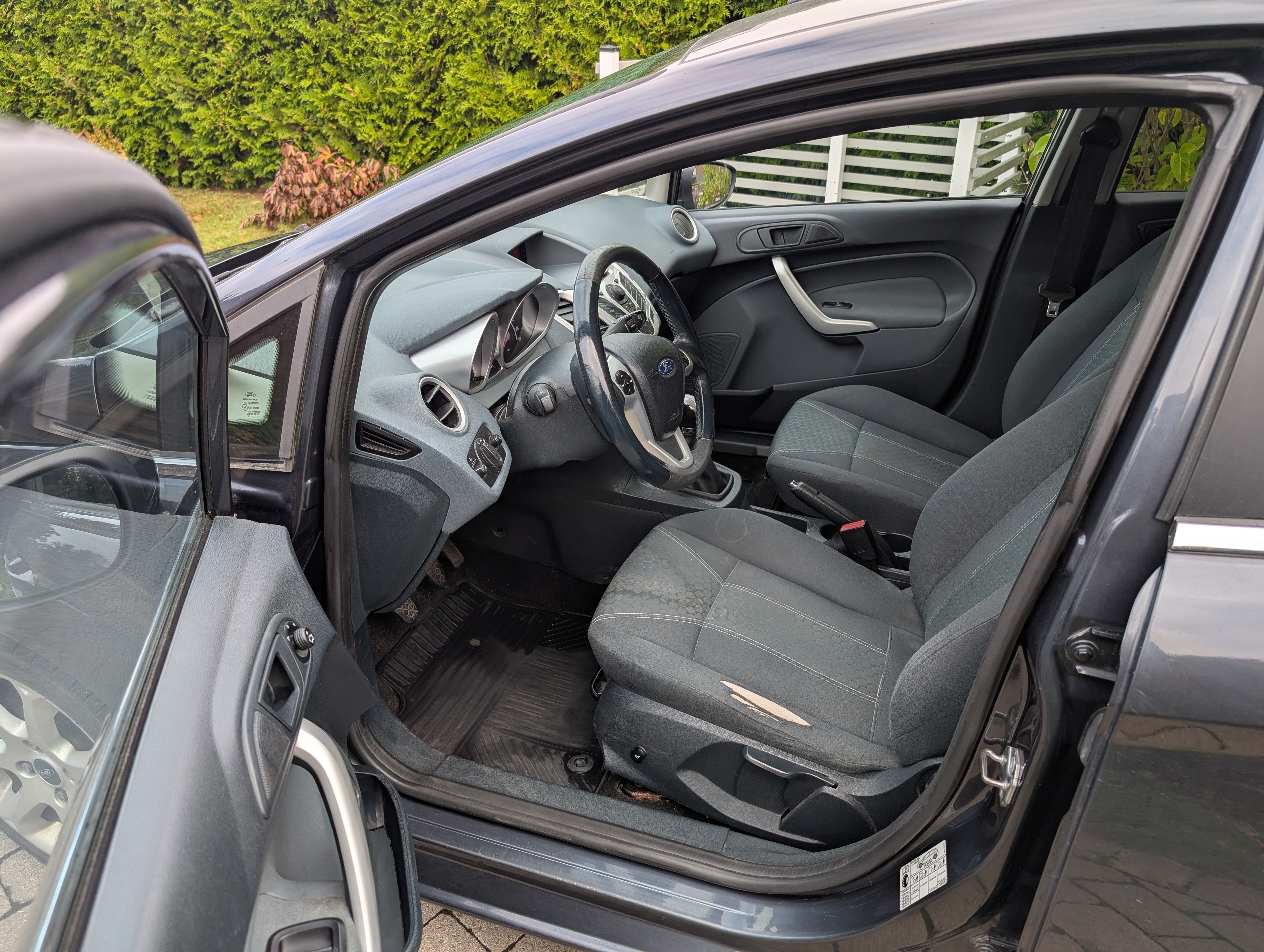 Ford Fiesta 1.25 Titanium 2010, bild 7/10