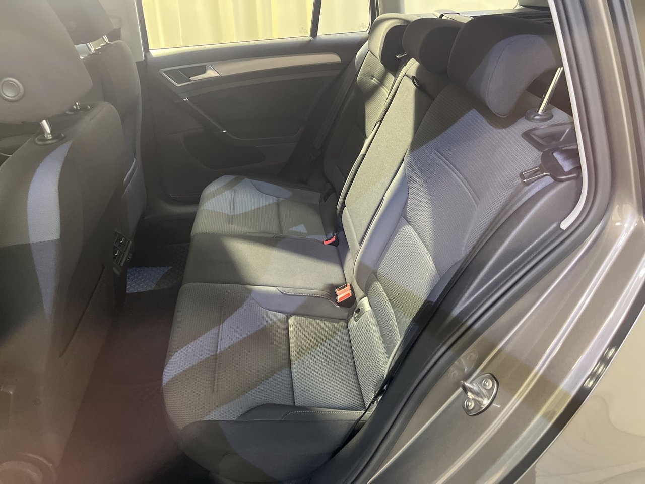 Volkswagen Golf 1.6 TDI 2015, bild 7/15
