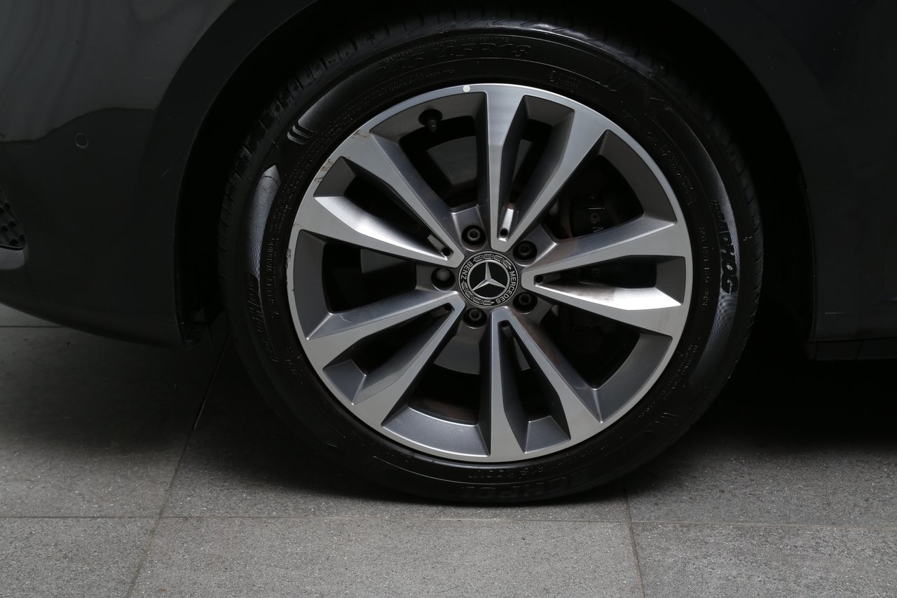 Mercedes-Benz V 2019, bild 6/10