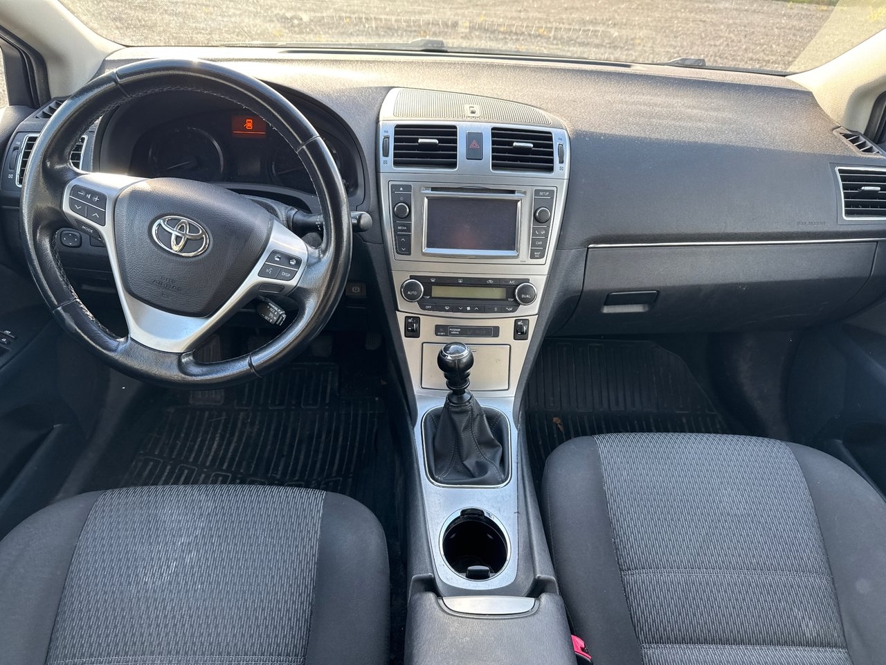 Toyota Avensis 2.0 D-4D Business 2012, bild 5/10