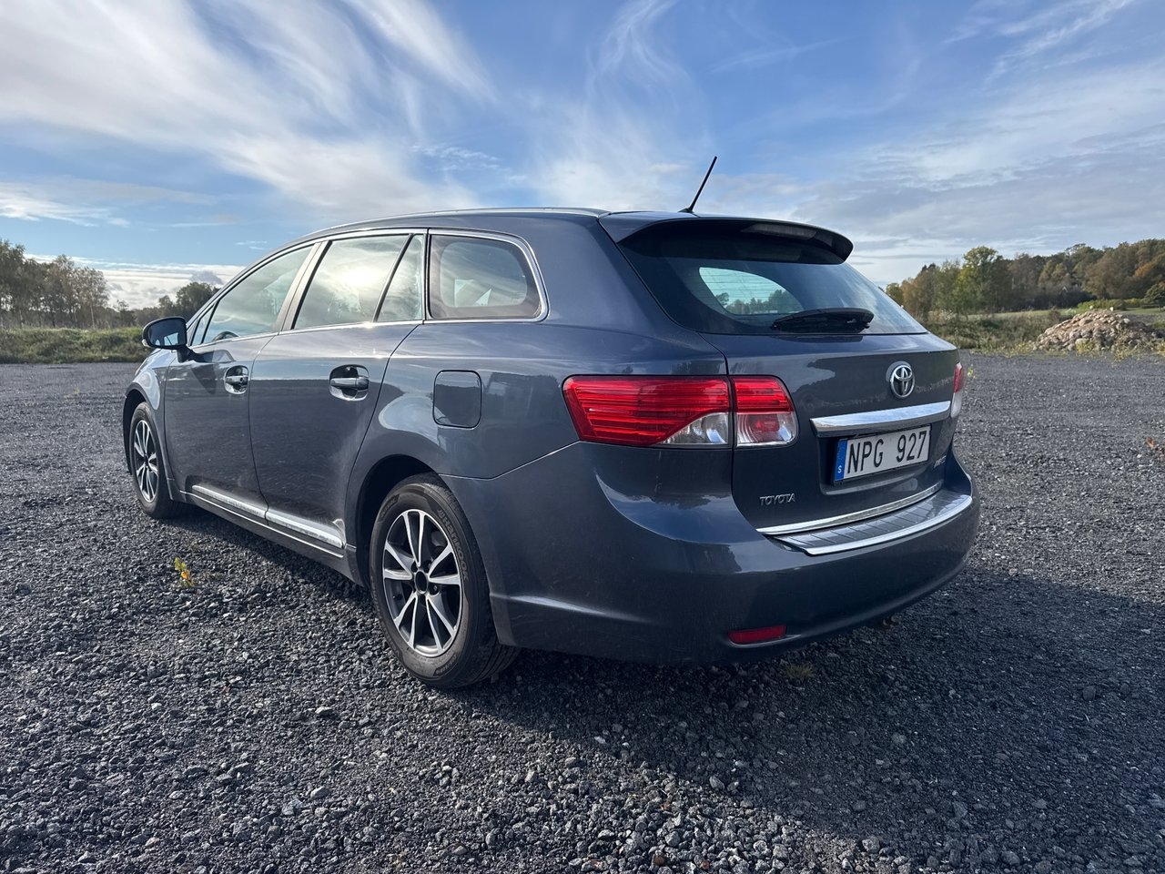 Toyota Avensis 2.0 D-4D Business 2012, bild 3/10