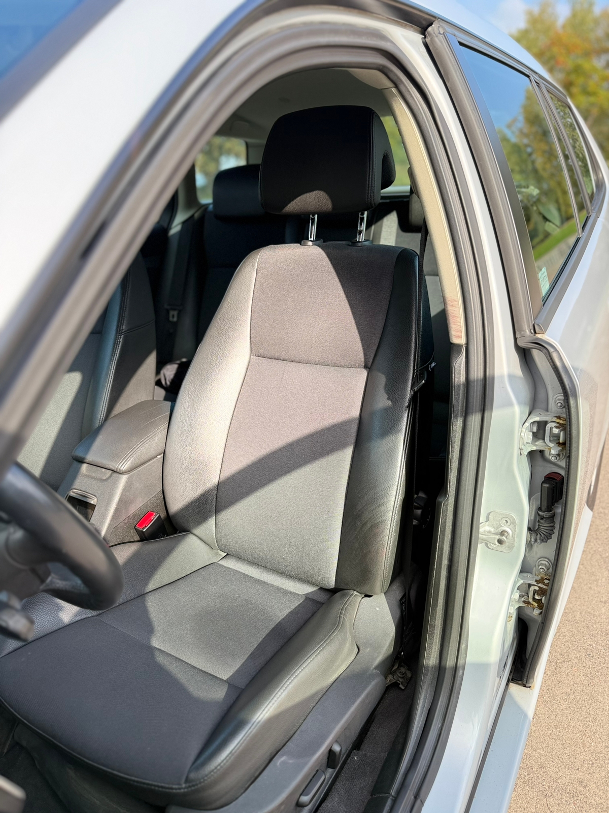 Saab 9-3 1.9 TiD 2010, photo 6/10