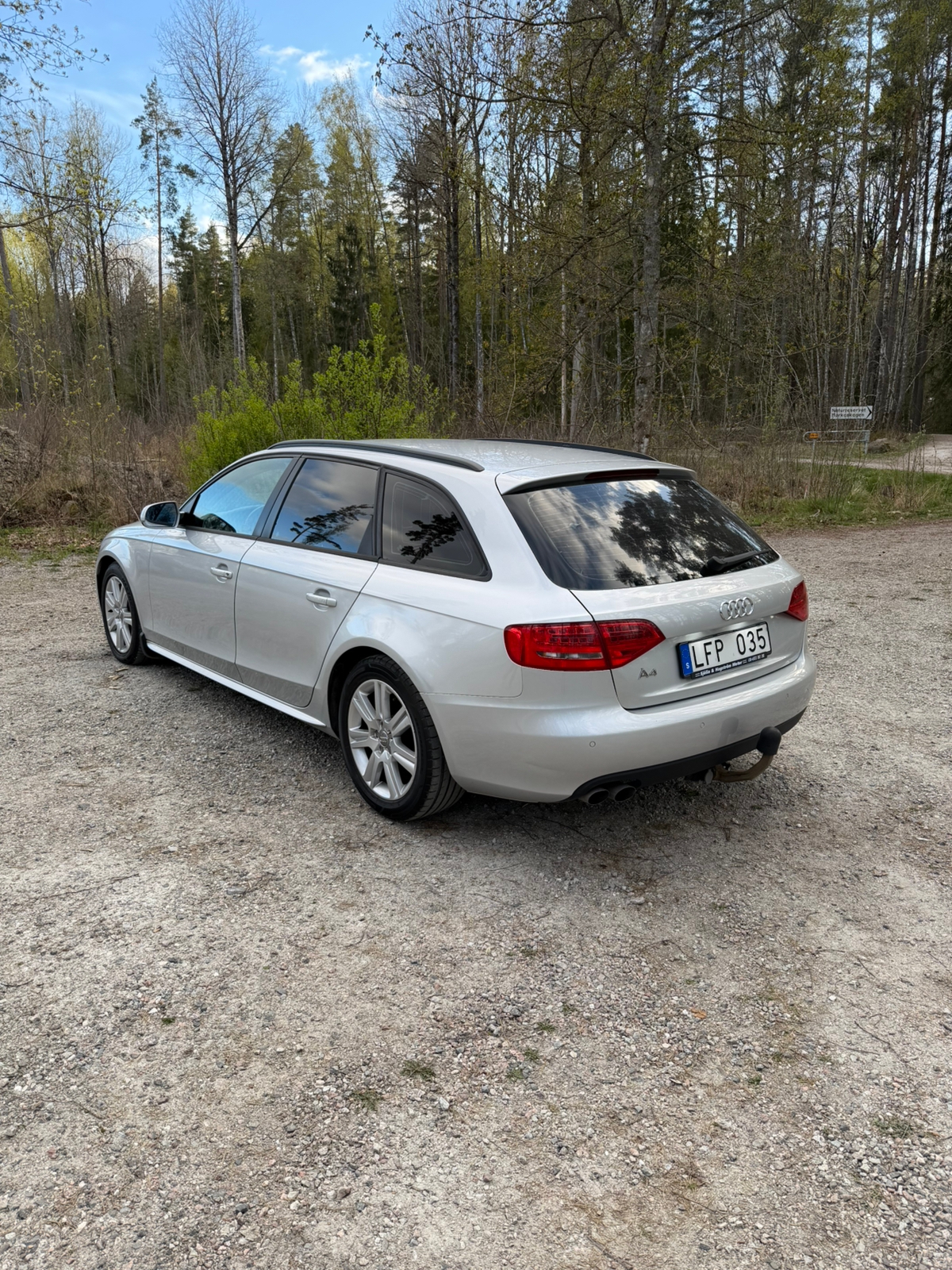 Audi A4 Avant 2.0 TDI Manuell 2011, bild 2/5