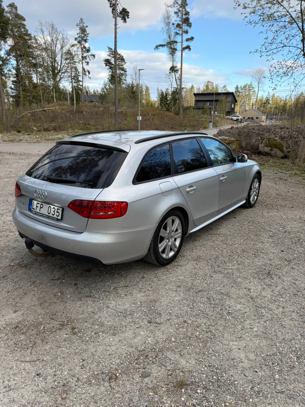 Audi A4 Avant 2.0 TDI Manuell 2011, bild 3/5