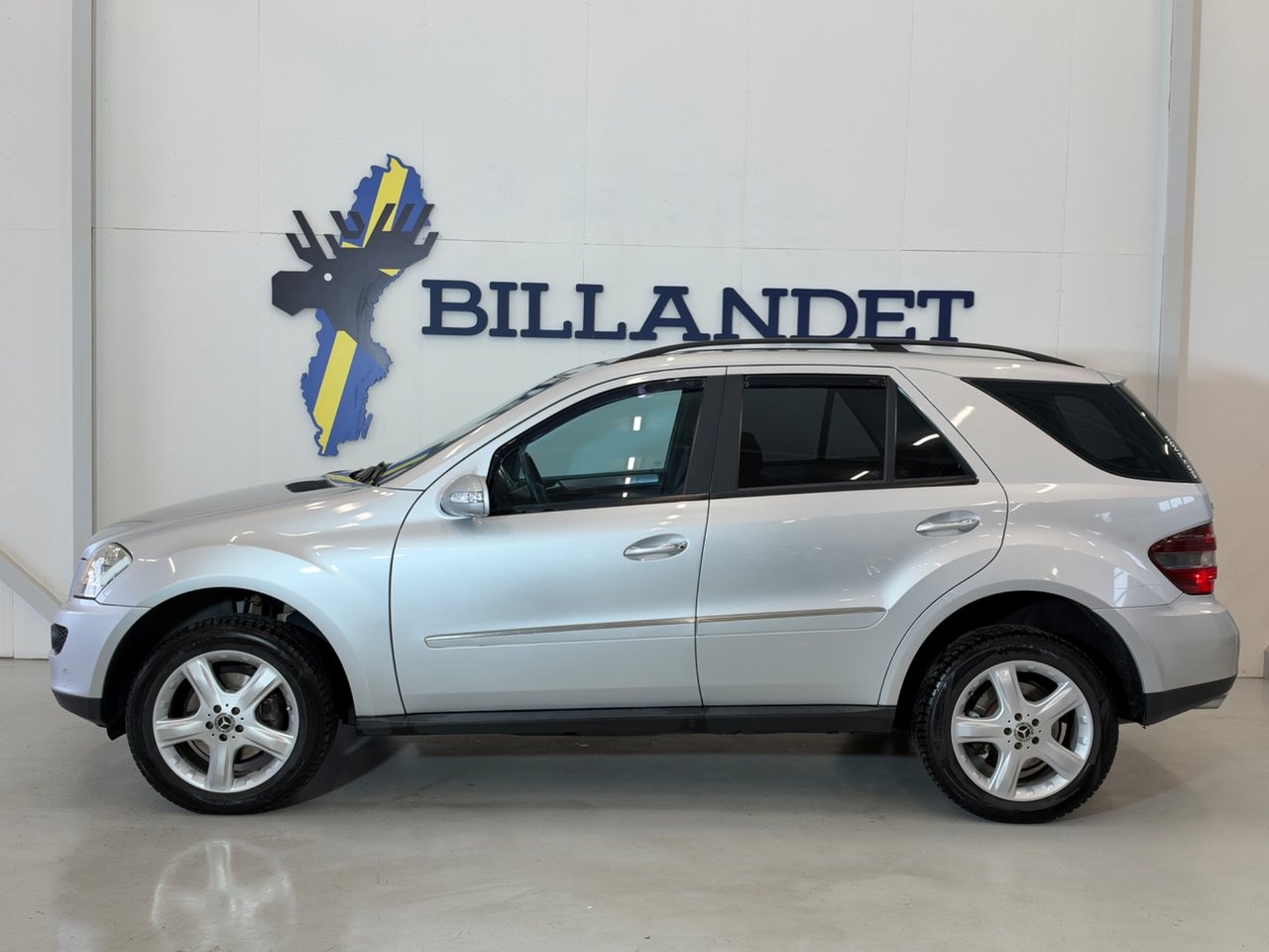 Mercedes-Benz ML 2008, photo 3/10