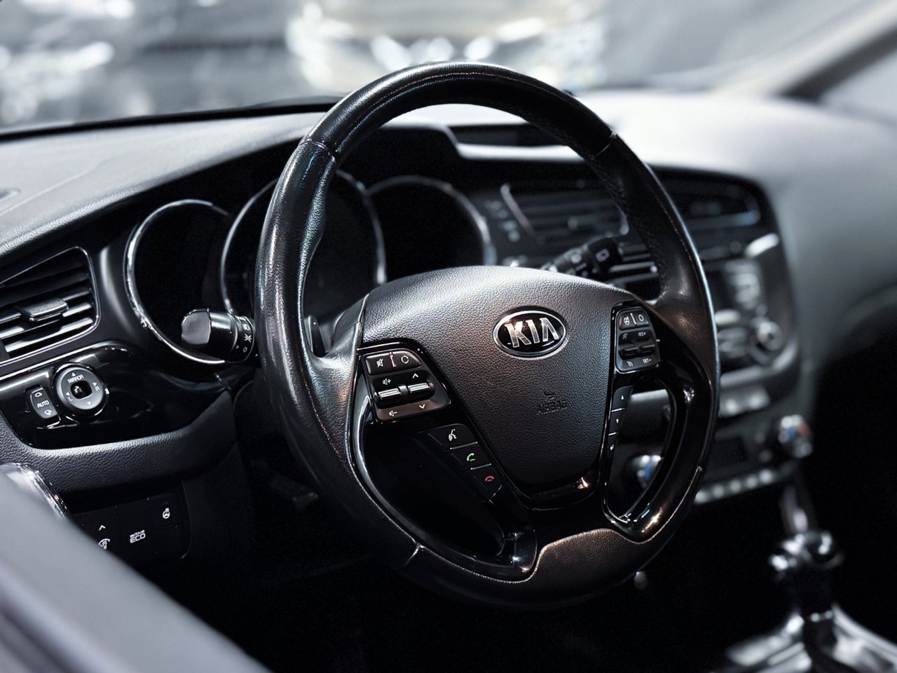 Kia Ceed 1.6 CRDi 128 2013, bild 7/10