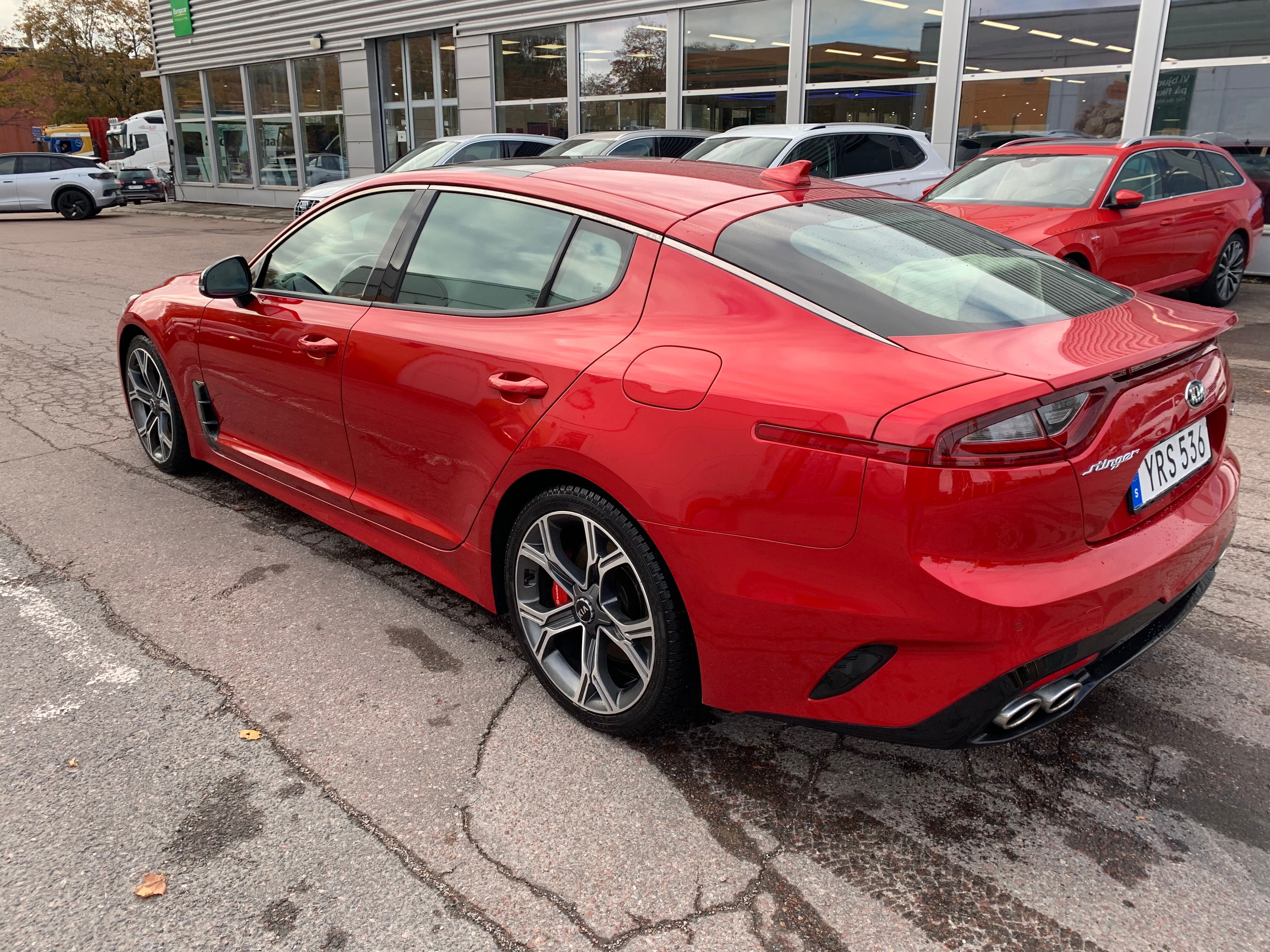 Kia Stinger 3.3 T-GDI V6 GT 2018, bild 6/9