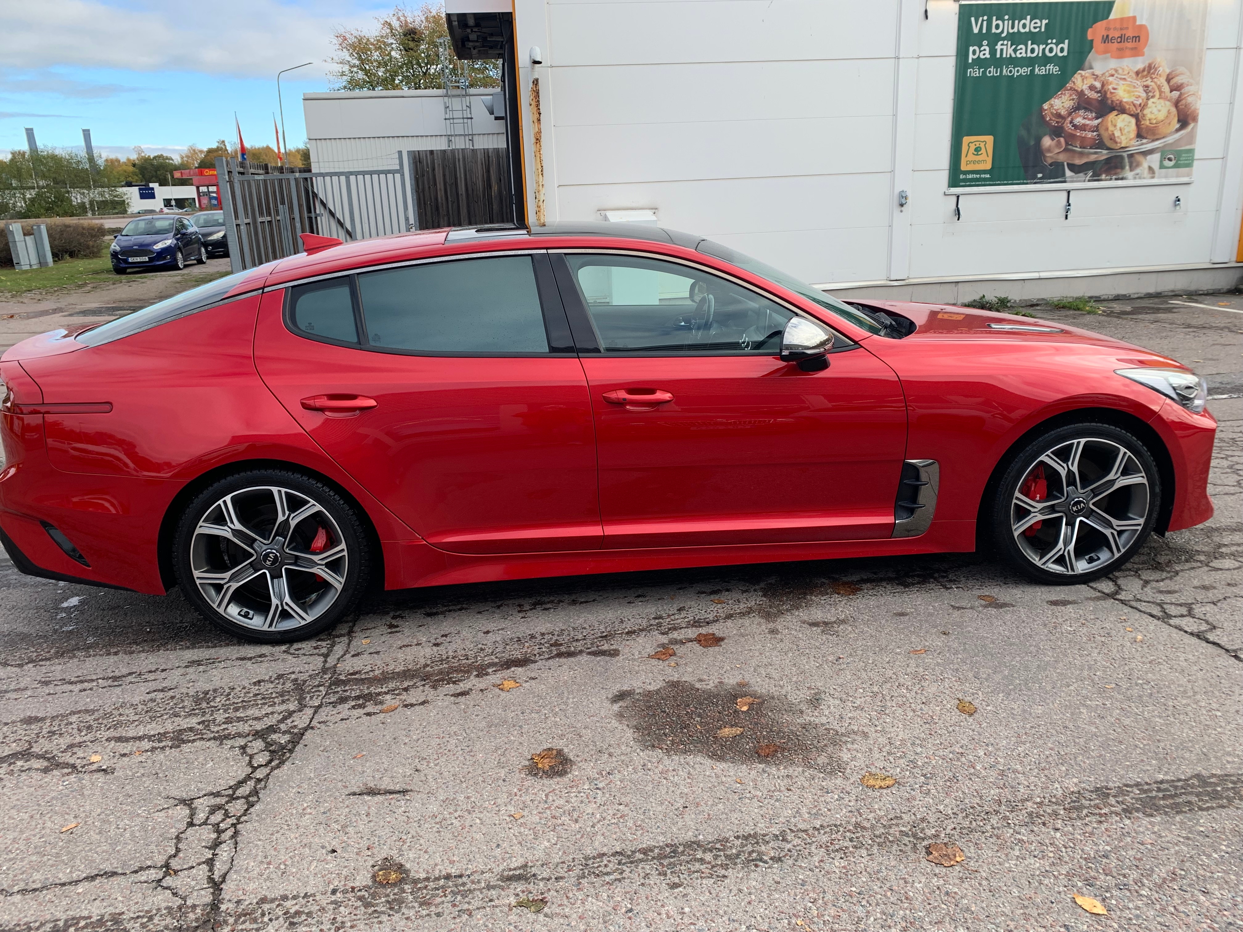 Kia Stinger 3.3 T-GDI V6 GT 2018, bild 3/9