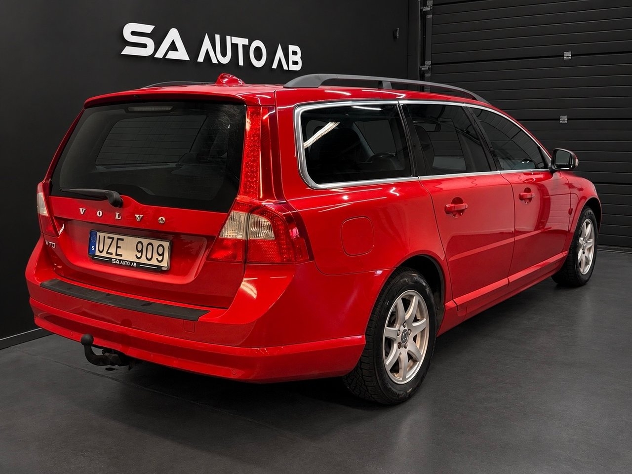 Volvo V70 2.5FT Momentum 2010, photo 6/10