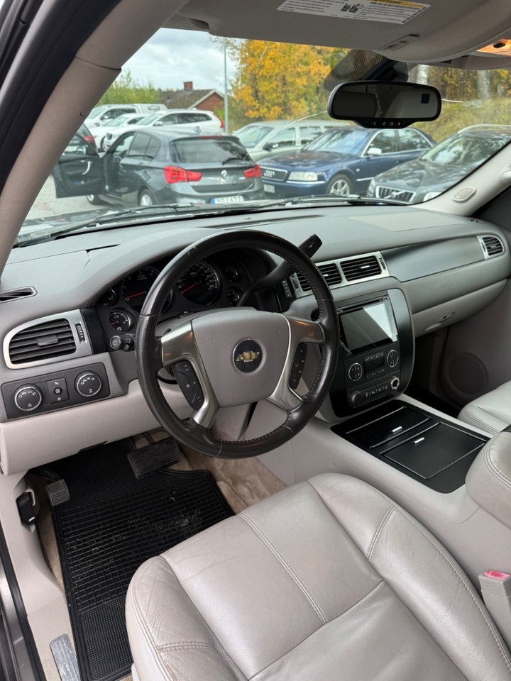 Chevrolet Tahoe 2007, kuva 4/10