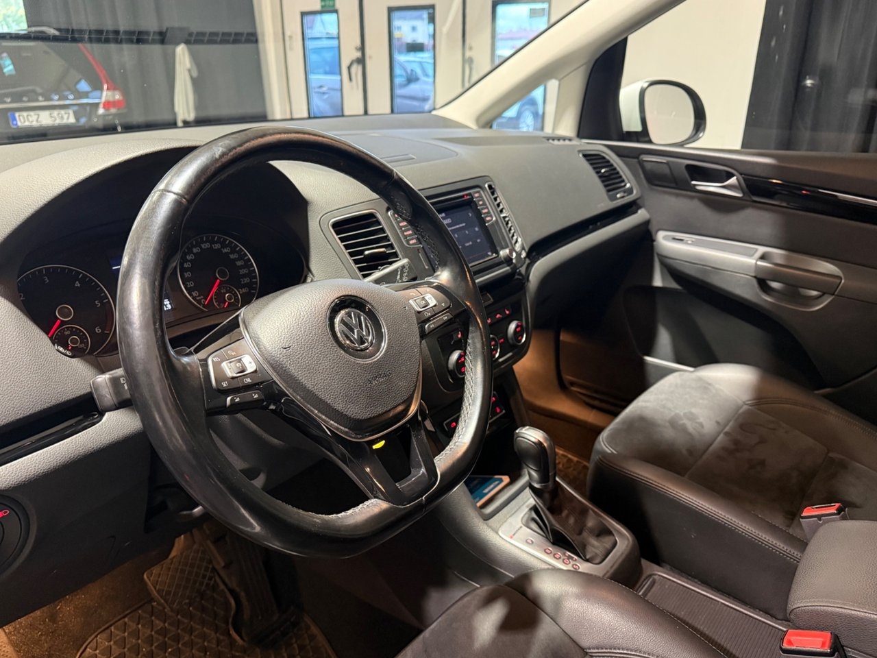 Volkswagen Sharan 2.0 TDI SCR 2018, bild 5/10
