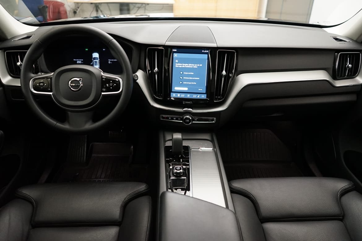 Volvo XC60 T6 Plus Dark Edition 2024, bild 6/10