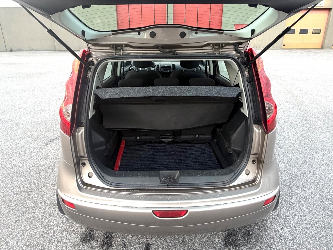 Nissan Note 2011, bild 5/8