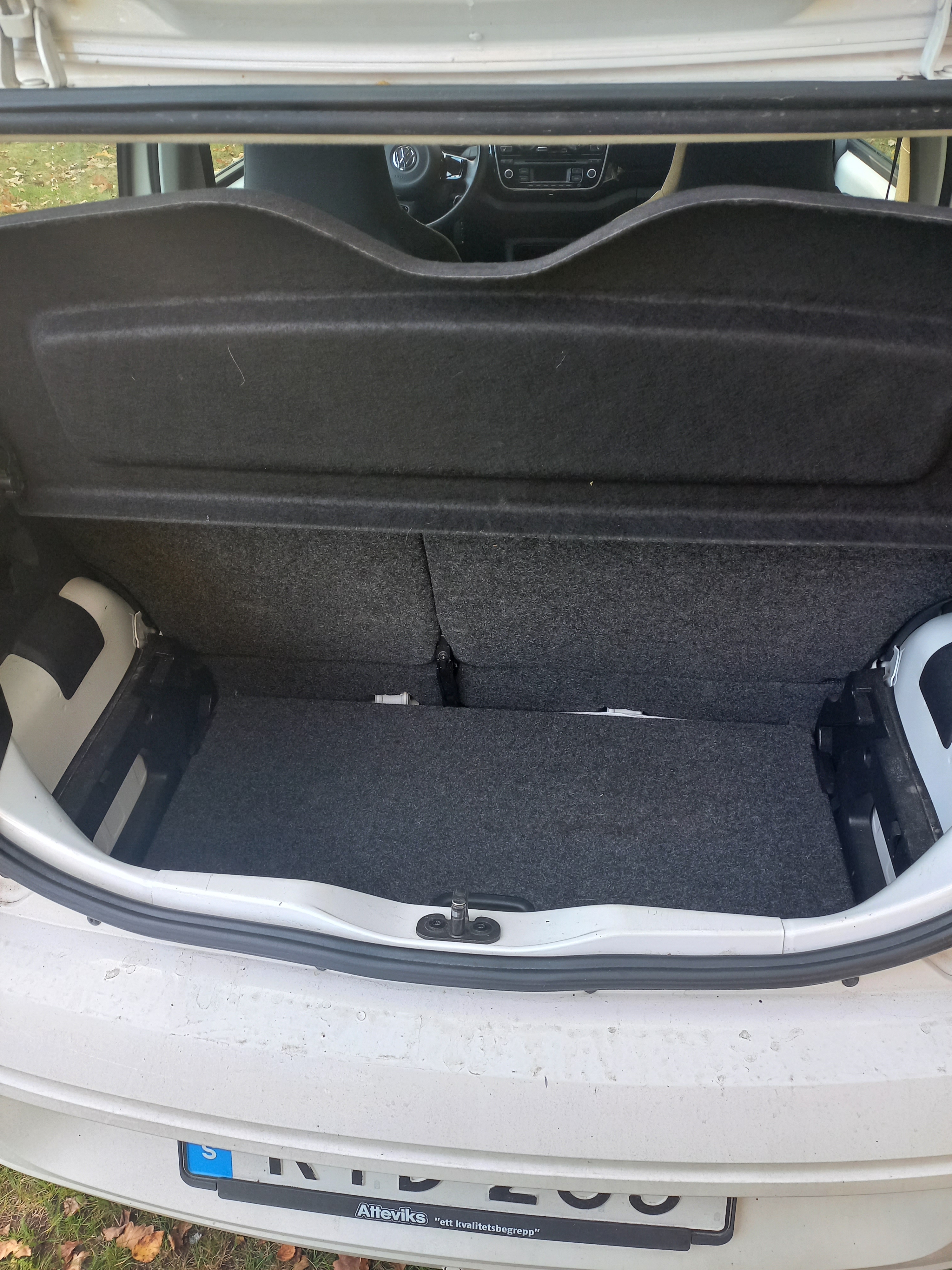 Volkswagen UP! 5-dörrar 1.0 MPI Manuell 2015, bild 4/7