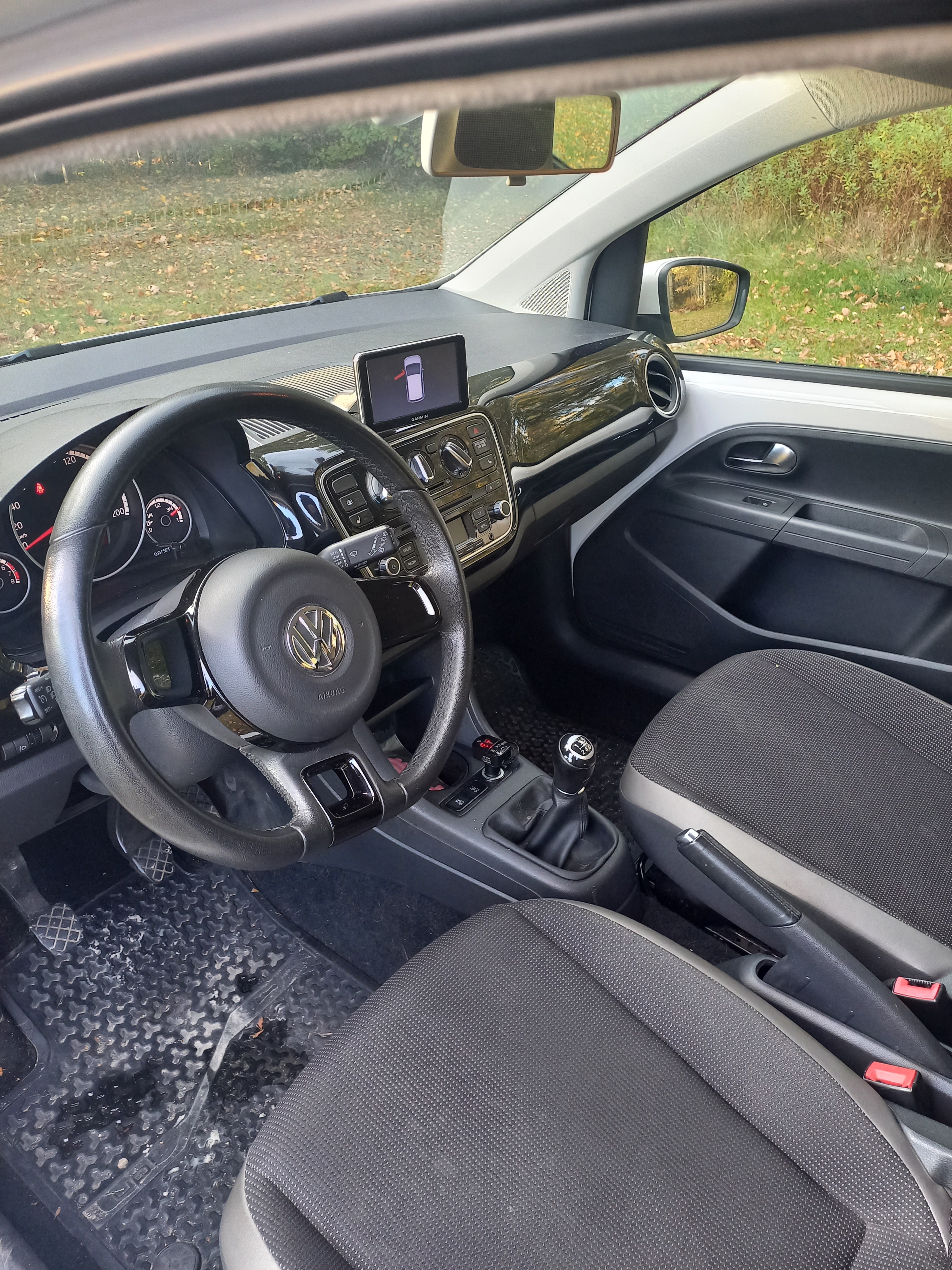 Volkswagen UP! 5-dörrar 1.0 MPI Manuell 2015, bild 6/7