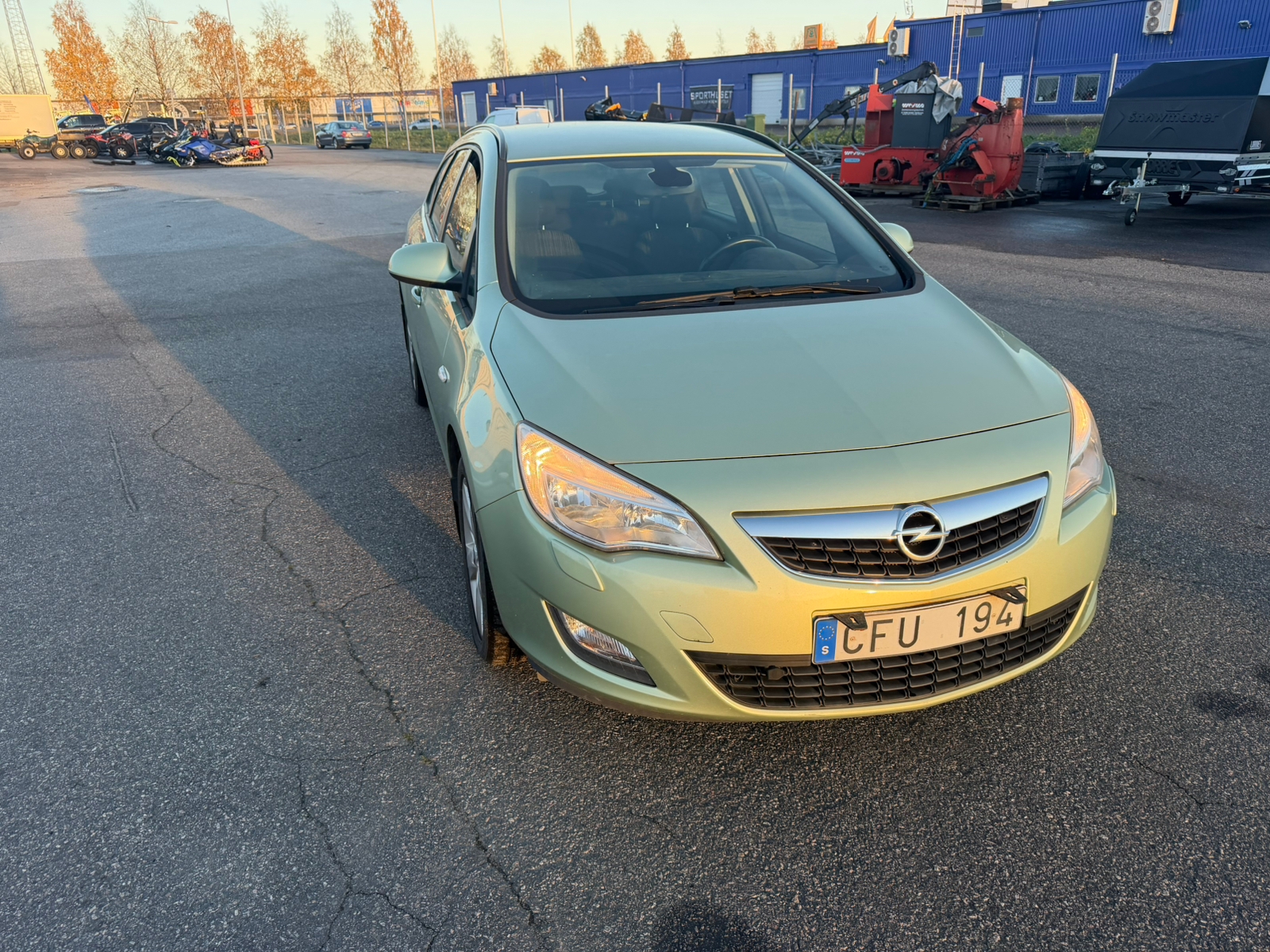 Opel Astra 2011, bild 2/6