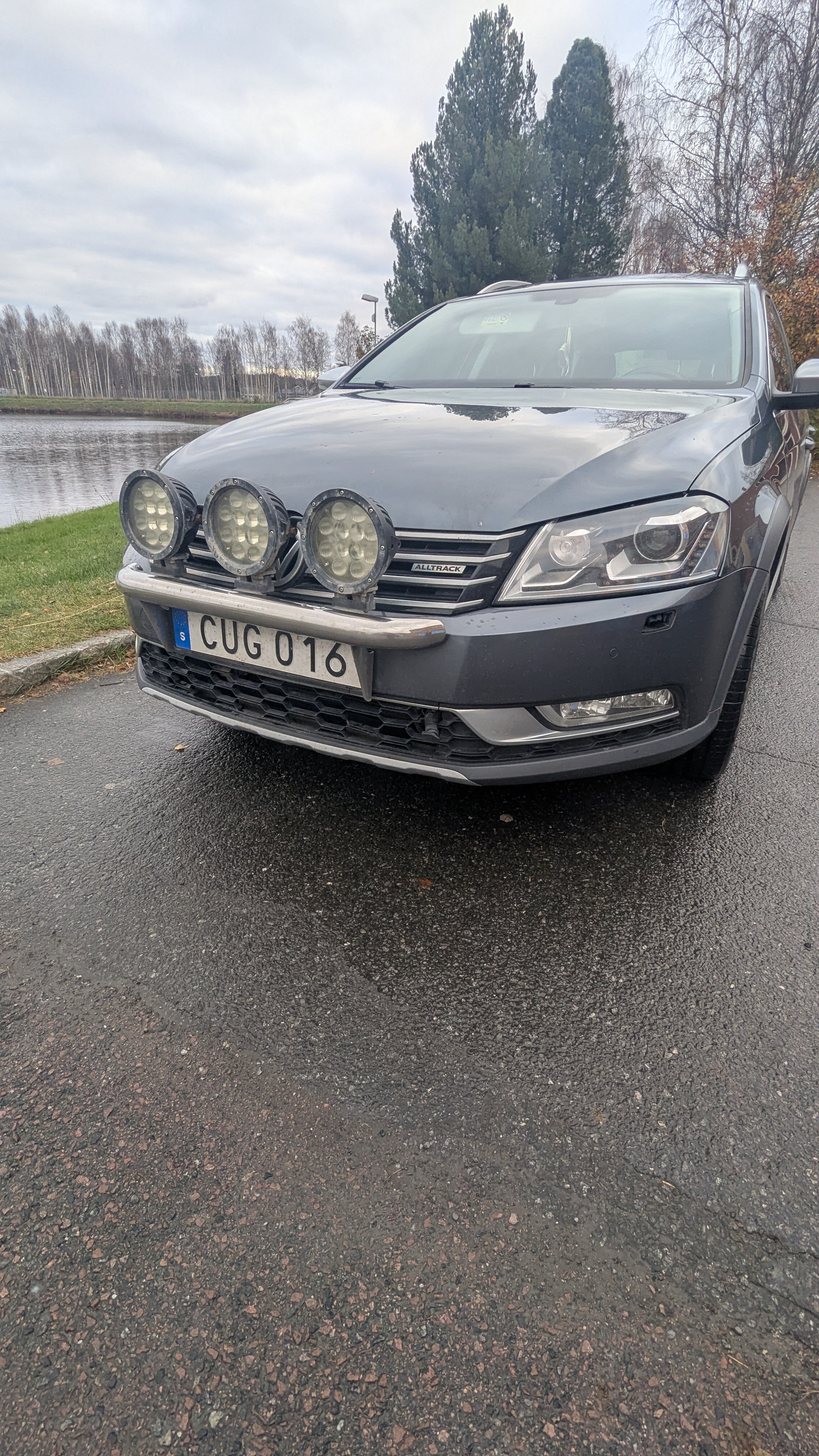 Volkswagen Passat 2015, bild 2/4
