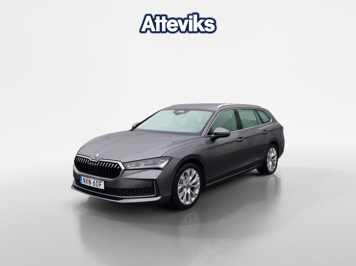 Skoda Superb 2025, bild 7/10