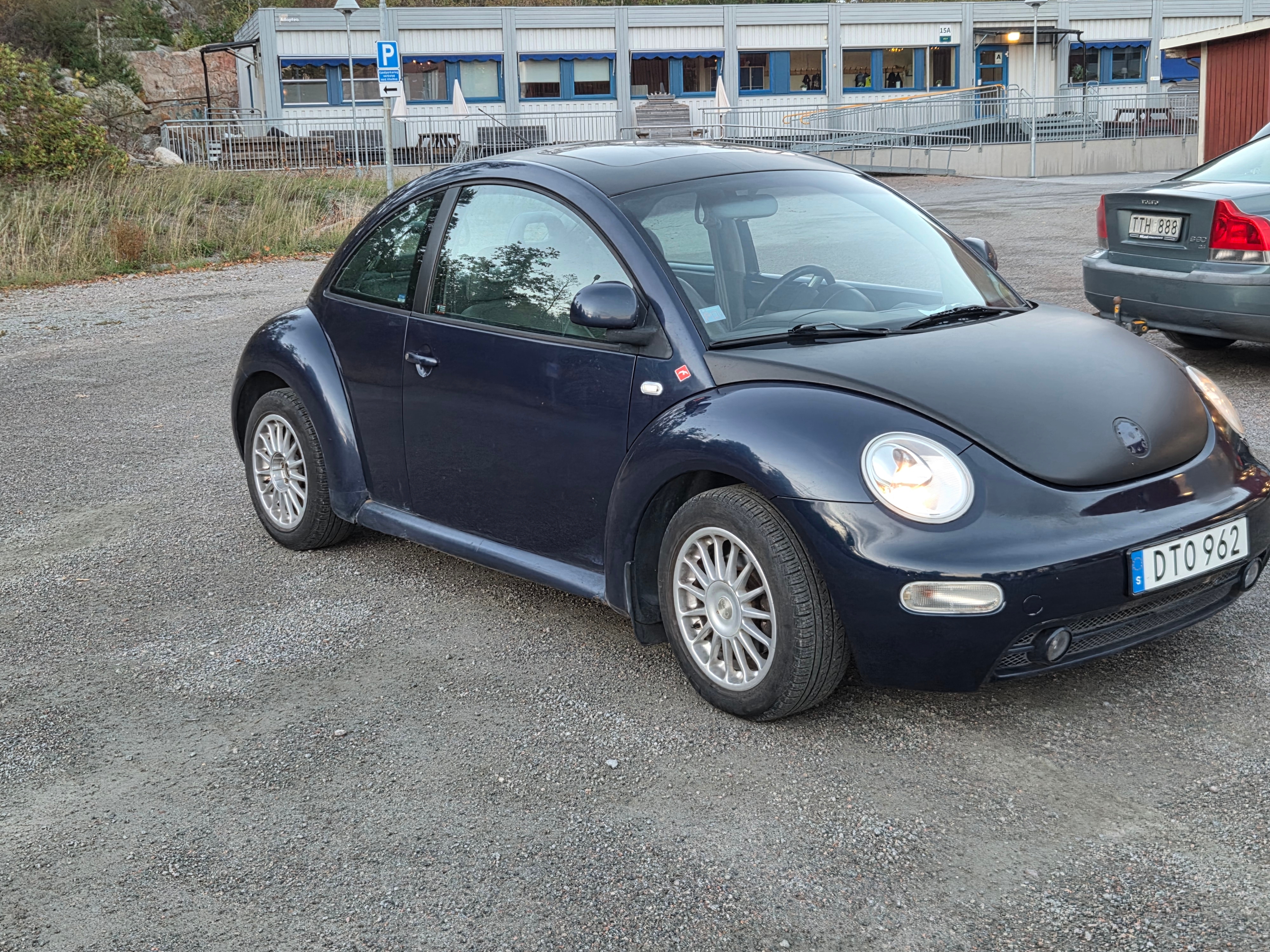 Volkswagen New Beetle 2.0 Manuell 1999, bild 4/7