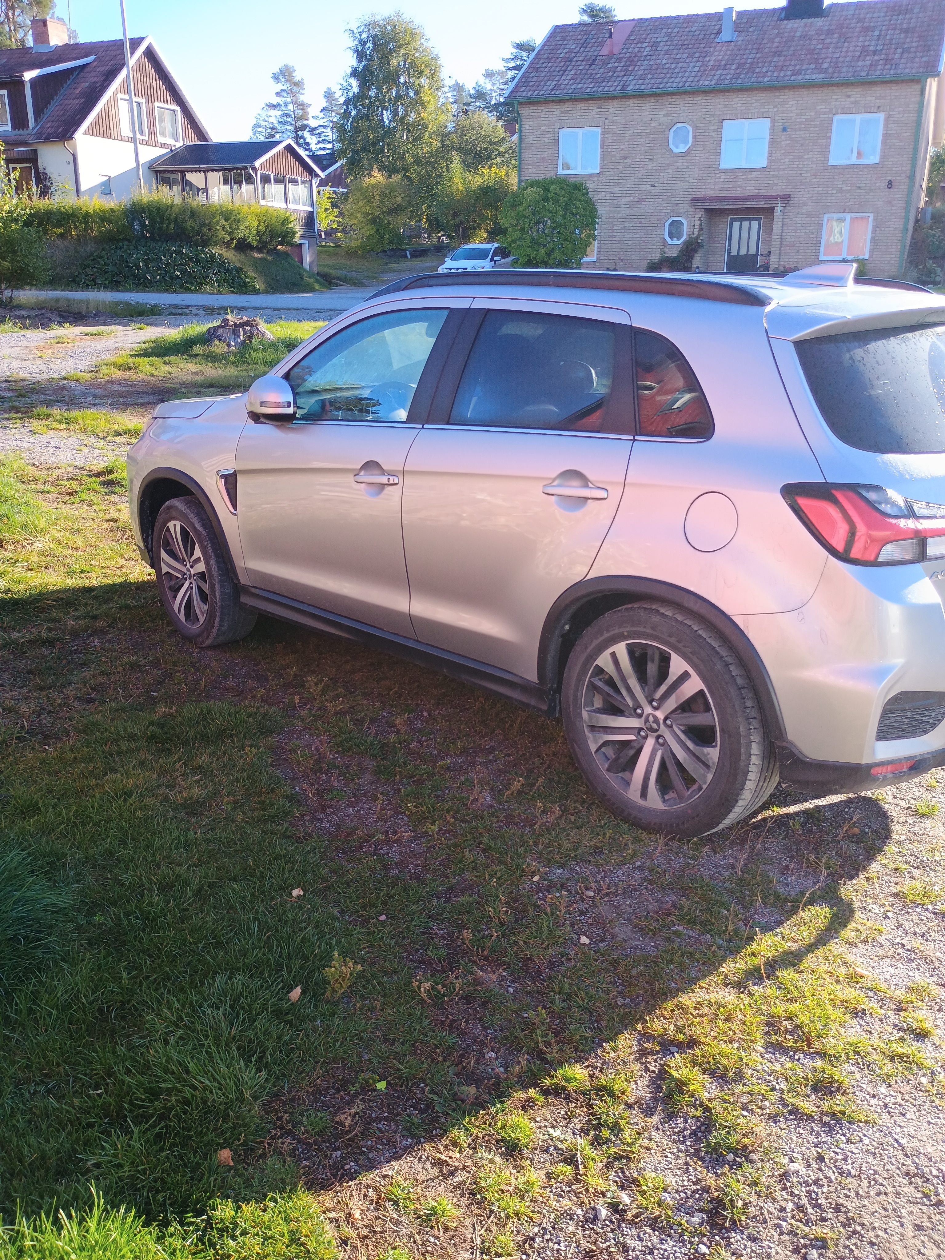 Mitsubishi ASX 2.0 4WD INVECS-III CVT 2020, bild 2/2