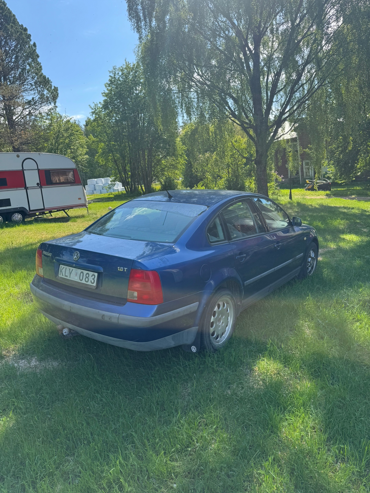 Volkswagen Passat 1.8 5V Turbo 1999, bild 2/4