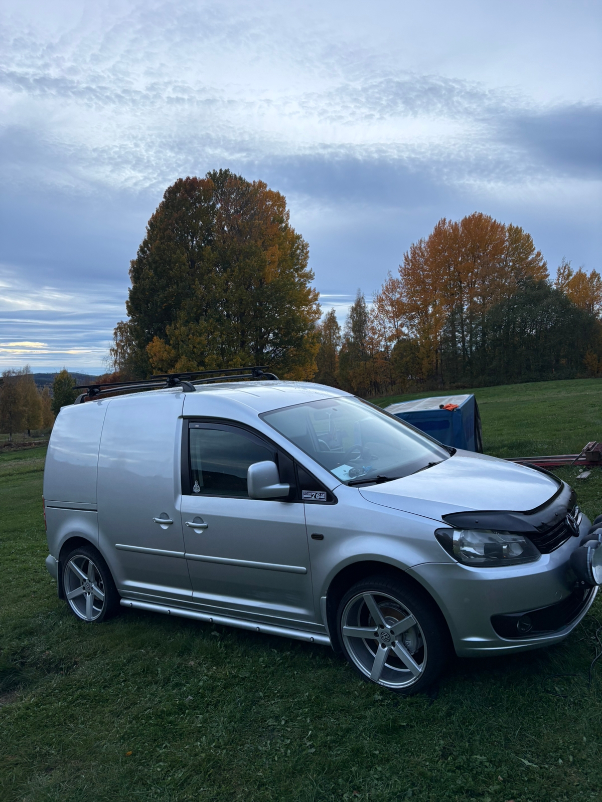 Volkswagen Caddy 2011, bild 2/3