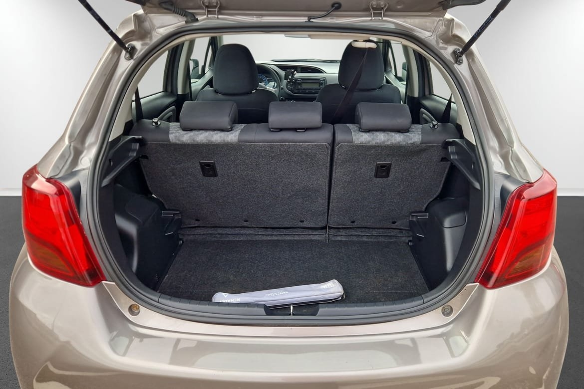 Toyota Yaris 2015, bild 7/10