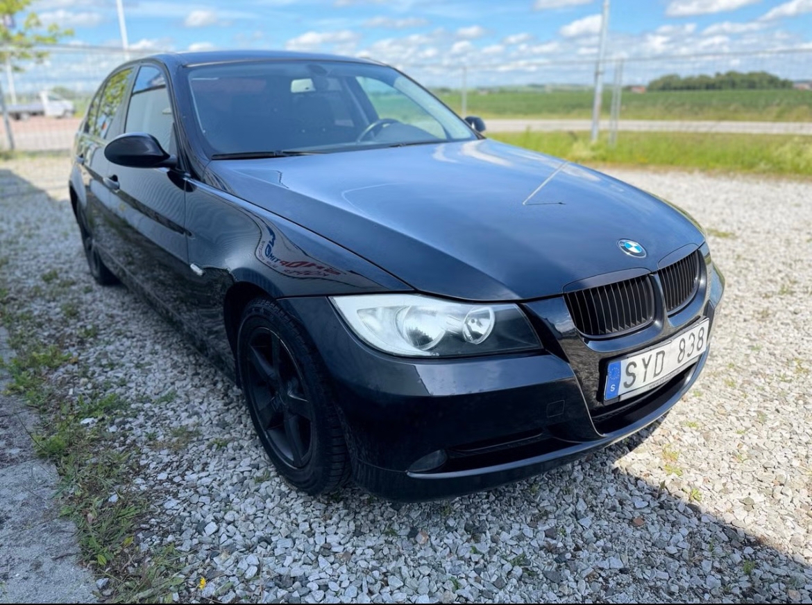 BMW 320 i Sedan Manuell 2008, bild 2/6