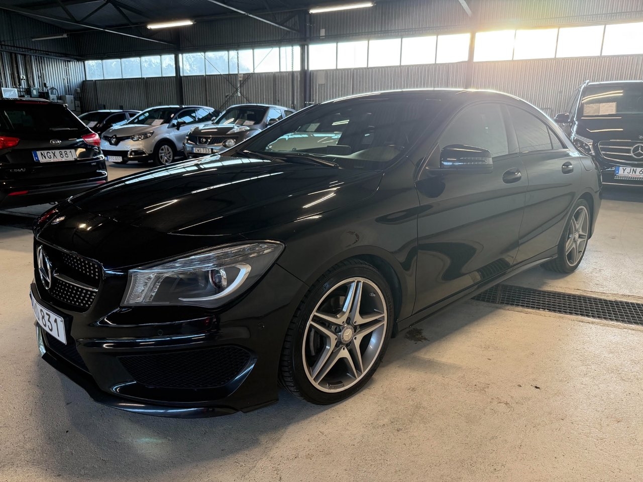 Mercedes-Benz CLA 200 AMG Line 2015, bild 3/10