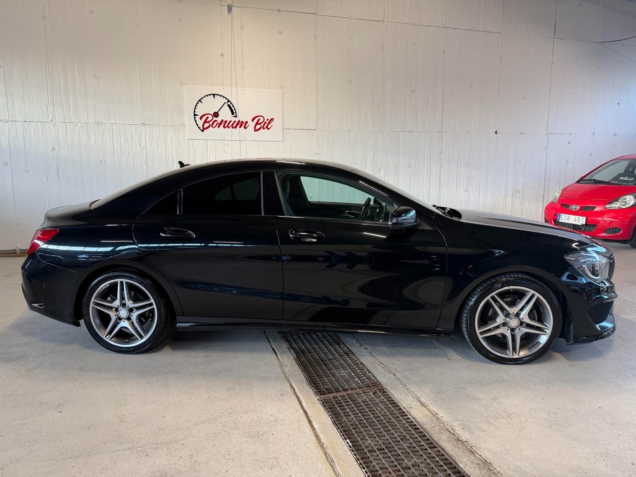Mercedes-Benz CLA 200 AMG Line 2015, bild 6/10