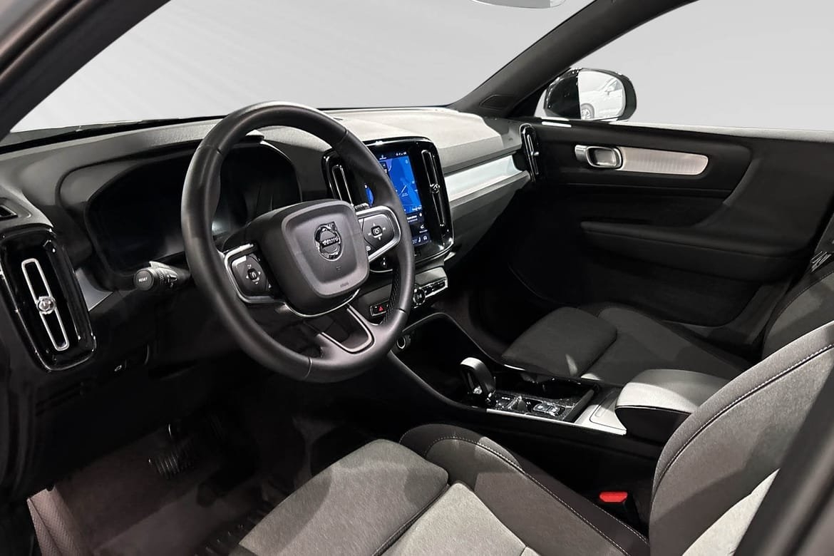 Volvo XC40 B3 Plus Dark 2025, kuva 7/10