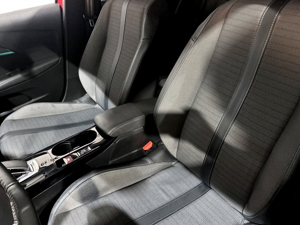 Peugeot e-208 2021, bild 5/10