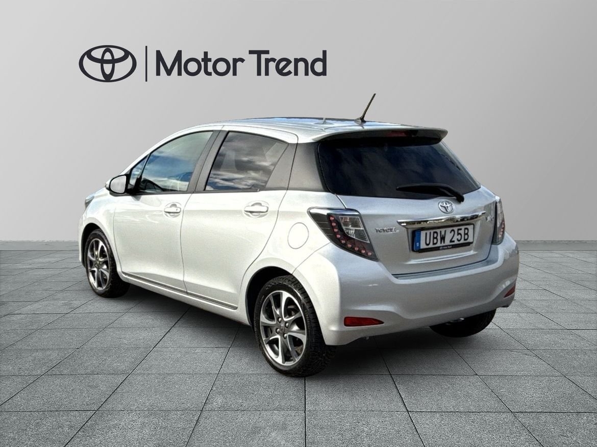Toyota Yaris 1.33 Dual VVT-i,99hk,Trend 2013, bild 2/10