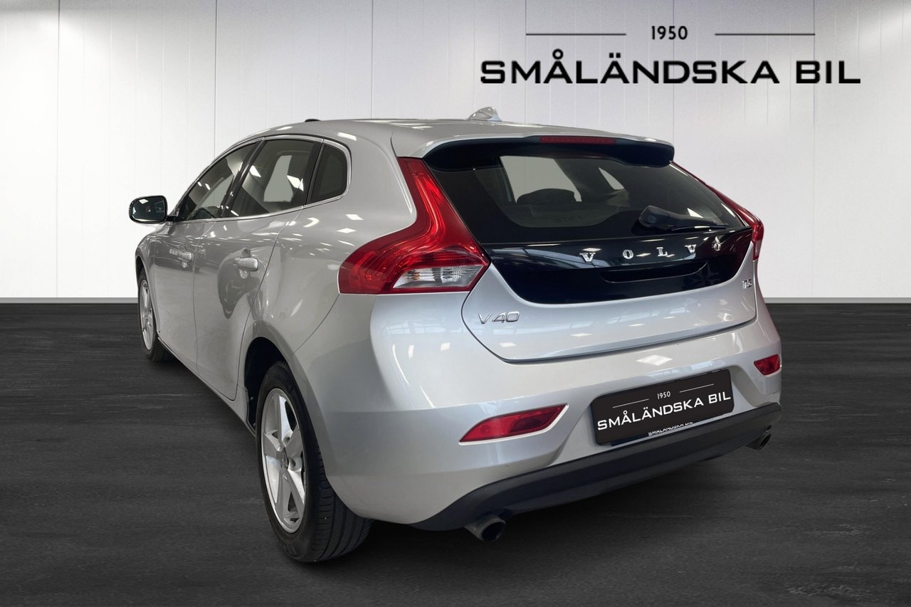 Volvo V40 T3 Momentum 2013, kuva 3/10