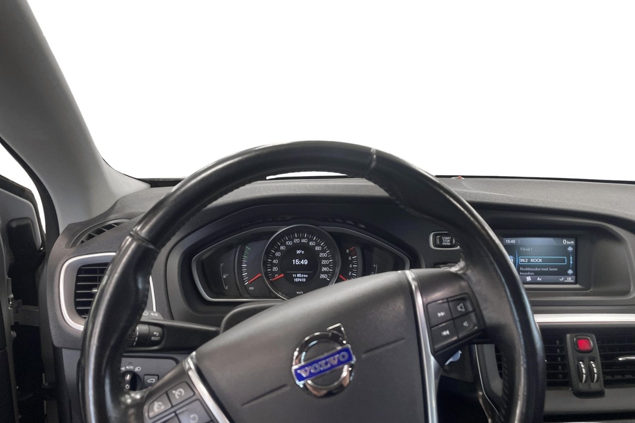 Volvo V40 T3 Momentum 2013, kuva 7/10