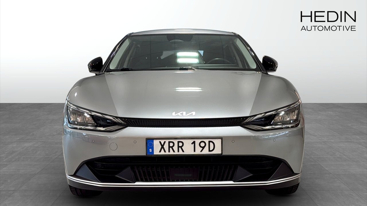 Kia EV6 RWD 2022, bild 2/10