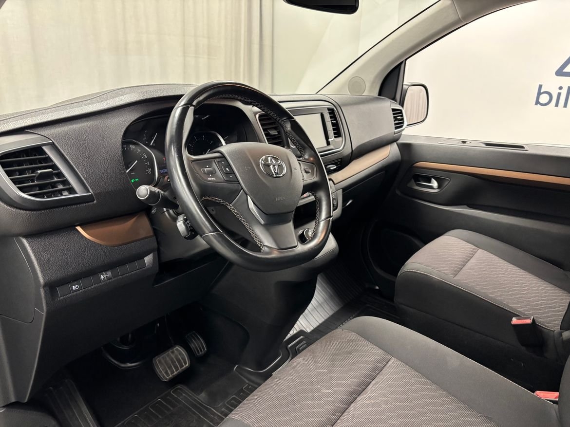 Toyota Proace Verso 2,0D-4D Minibuss 2023, bild 6/10