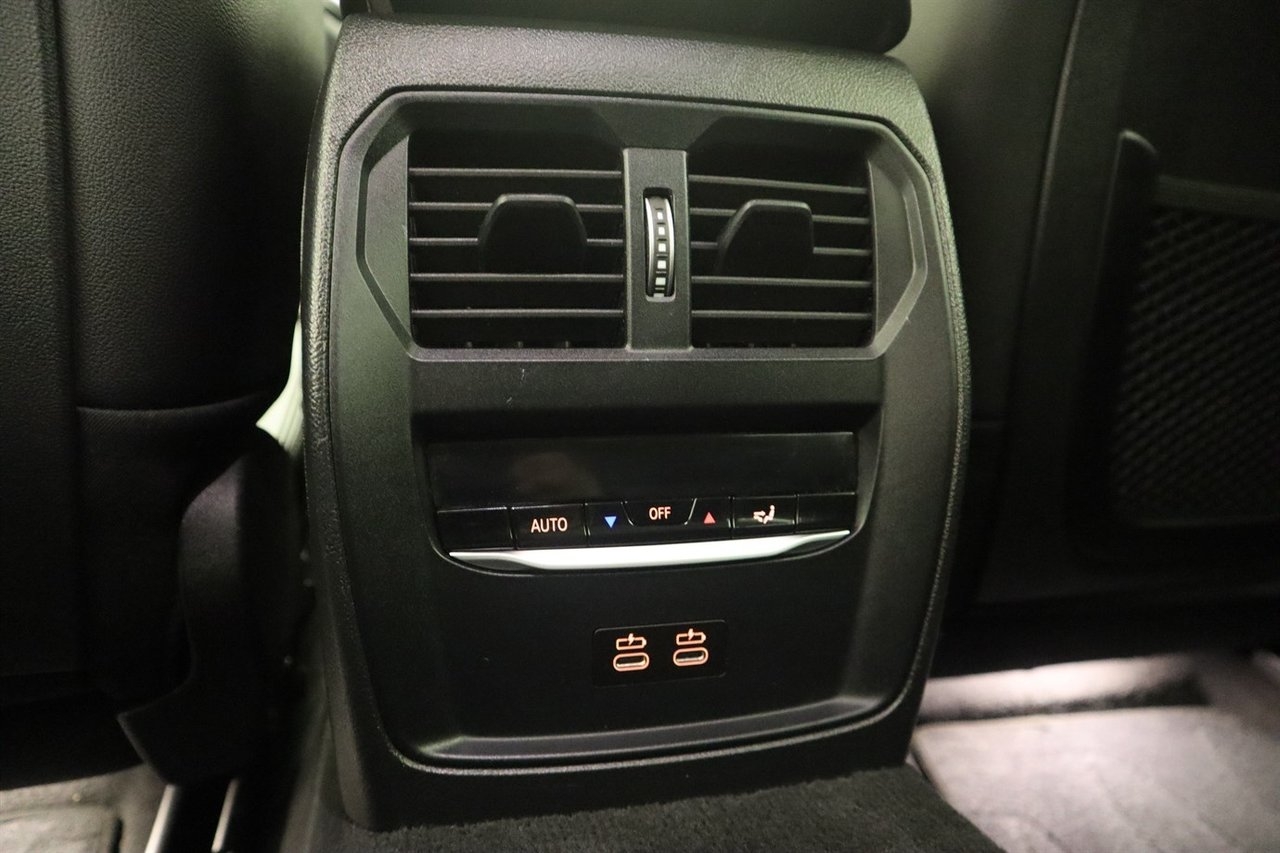 BMW 330e 2023, bild 10/10