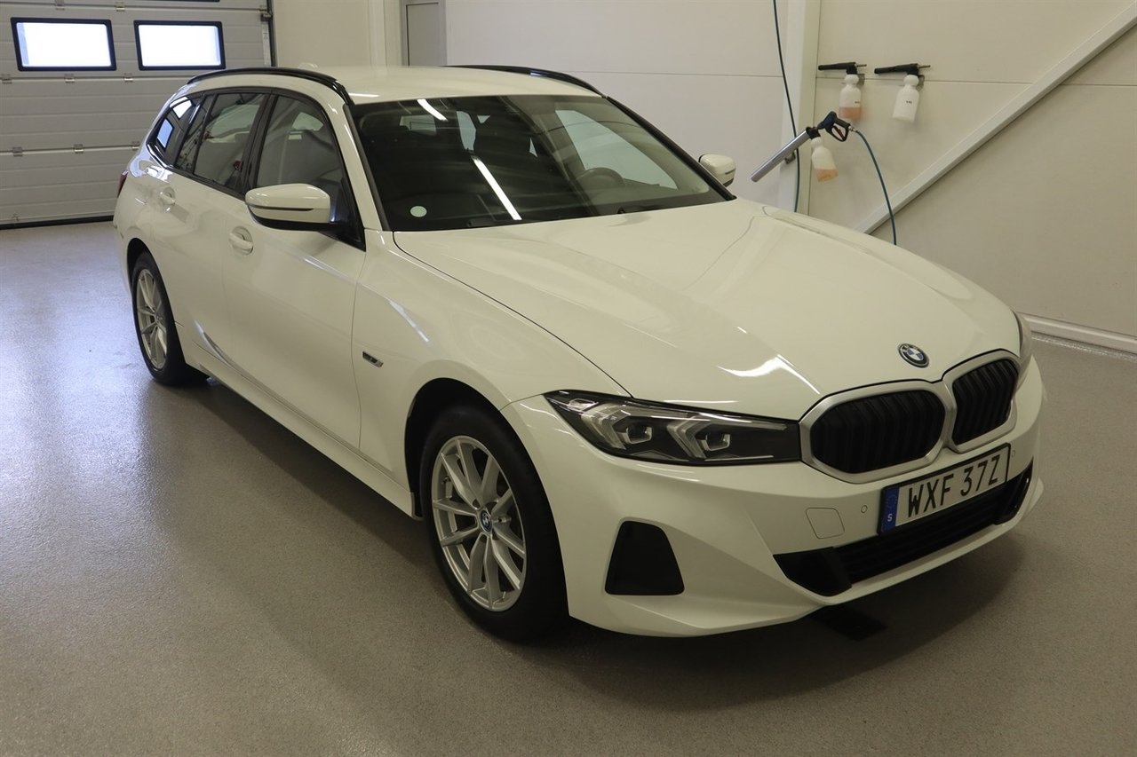 BMW 330e 2023, bild 3/10
