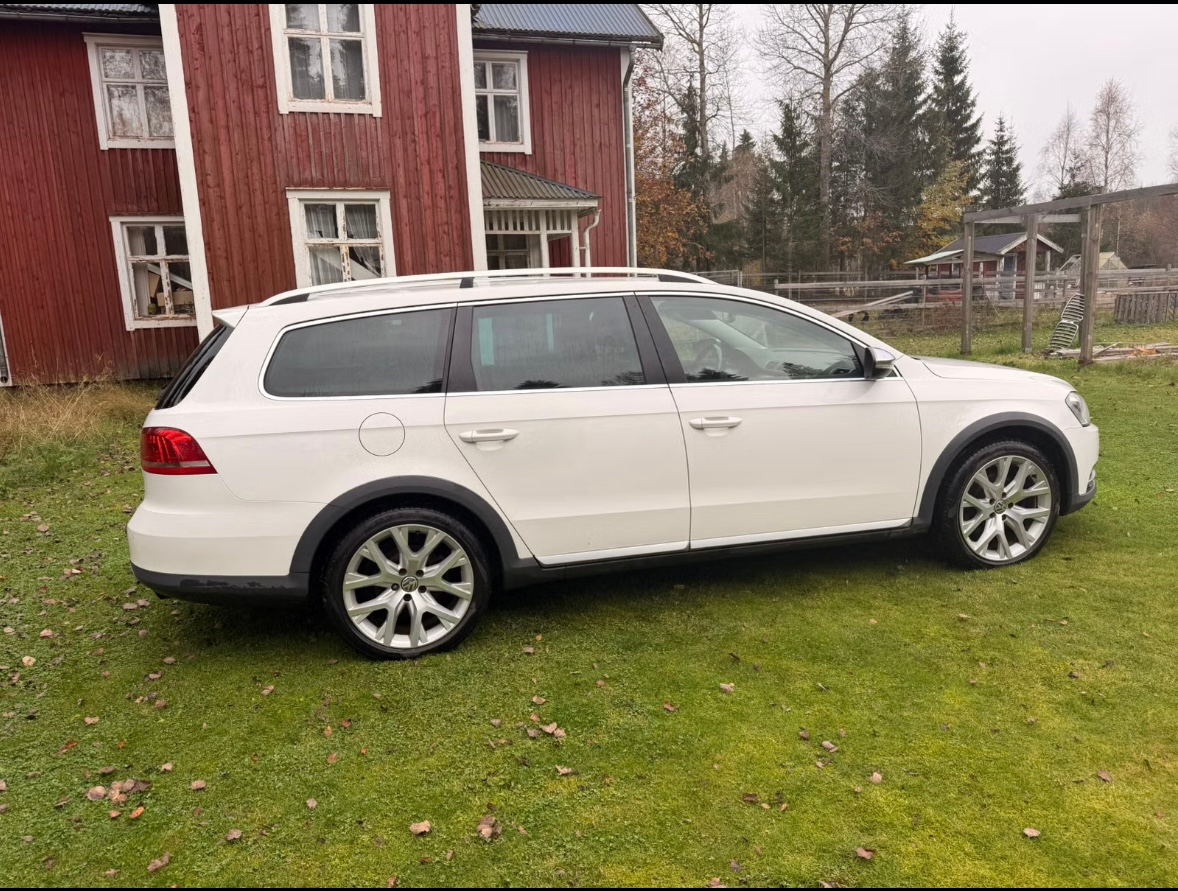 Volkswagen Passat 2015, bild 2/10
