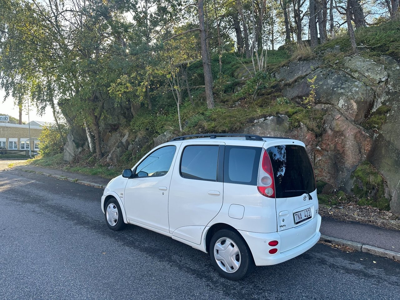 Toyota Yaris Verso 2001, bild 3/5