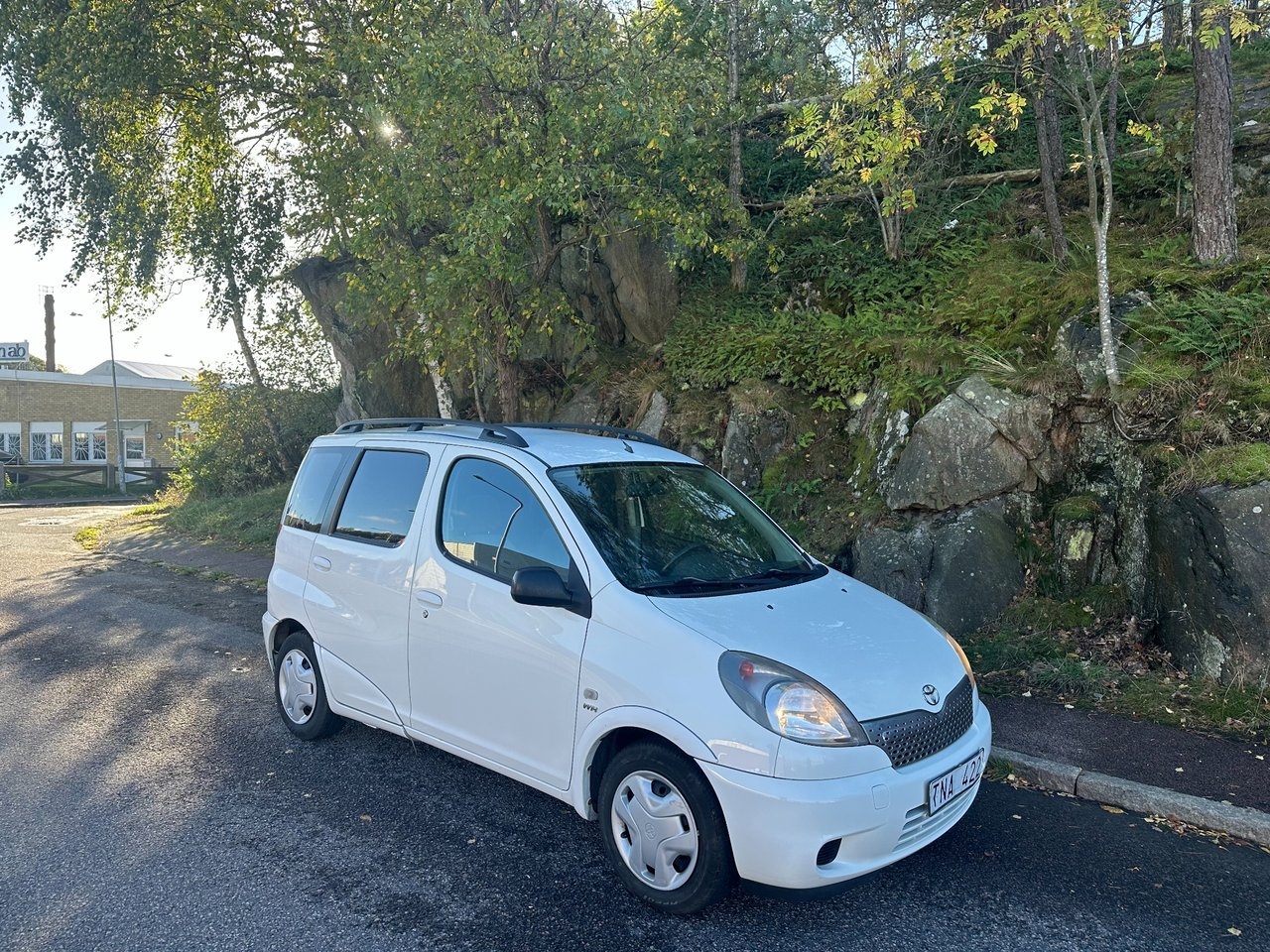 Toyota Yaris Verso 2001, bild 2/5