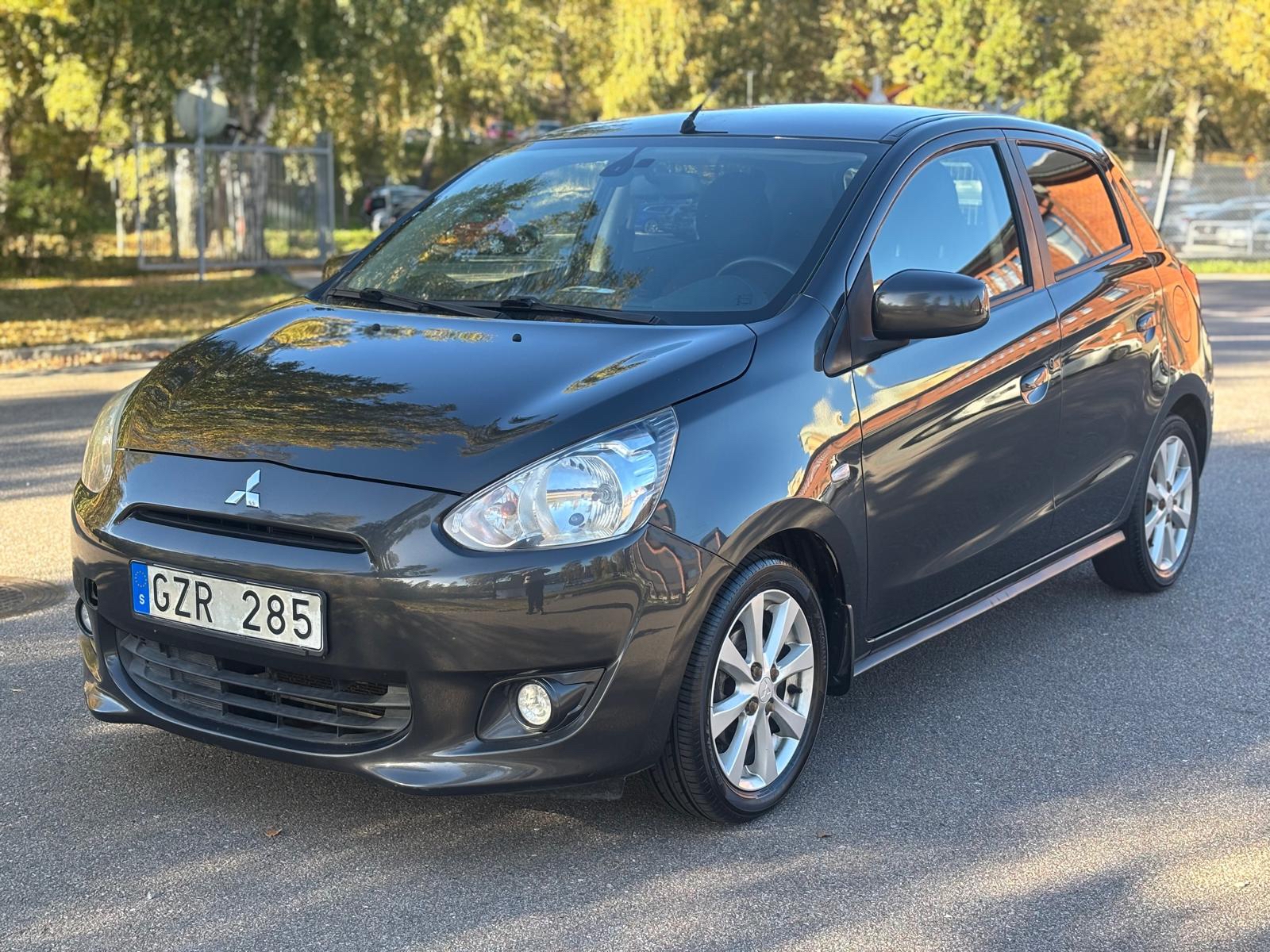 Mitsubishi Space Star 2013, bild 2/5