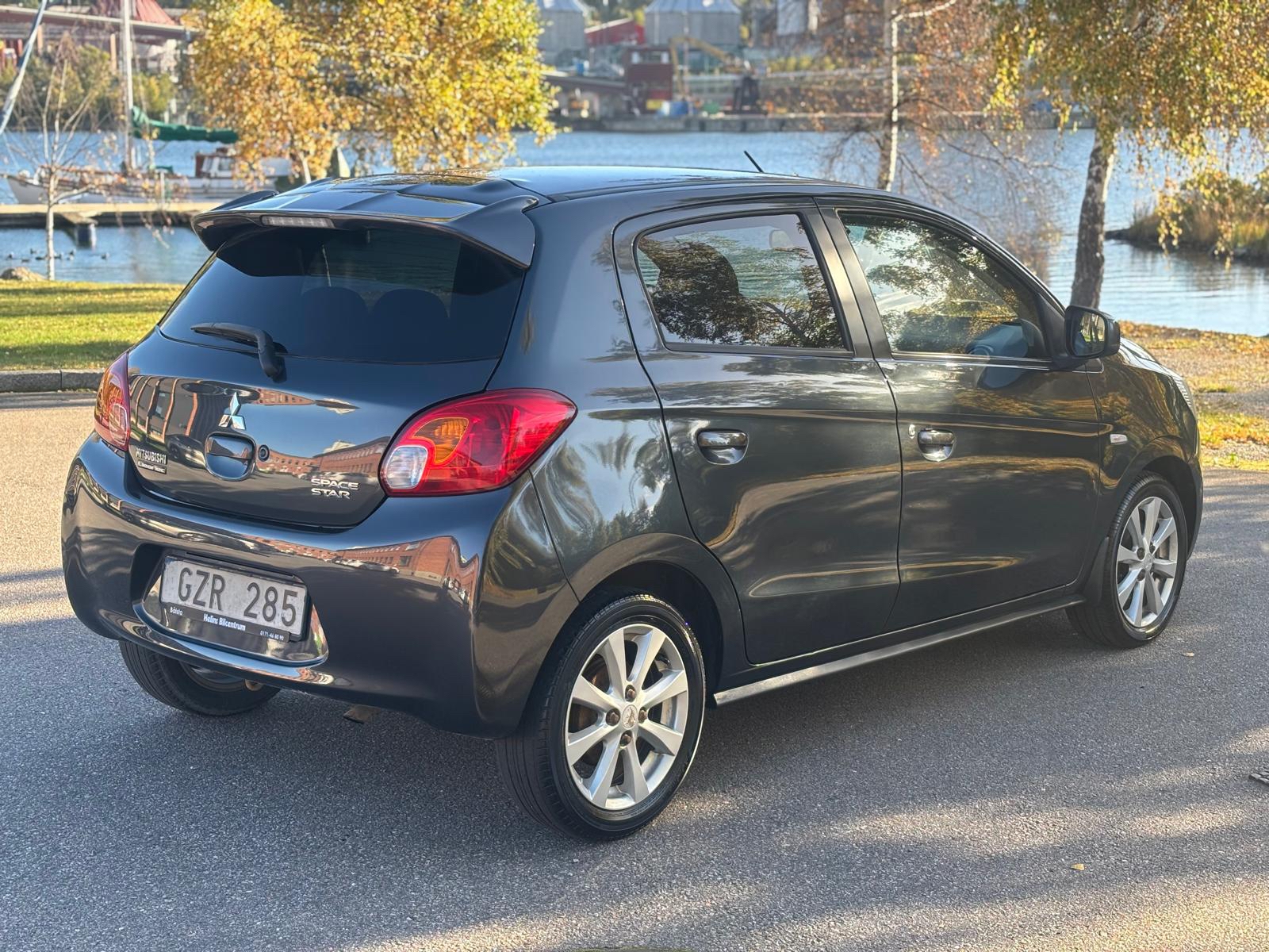 Mitsubishi Space Star 2013, bild 4/5