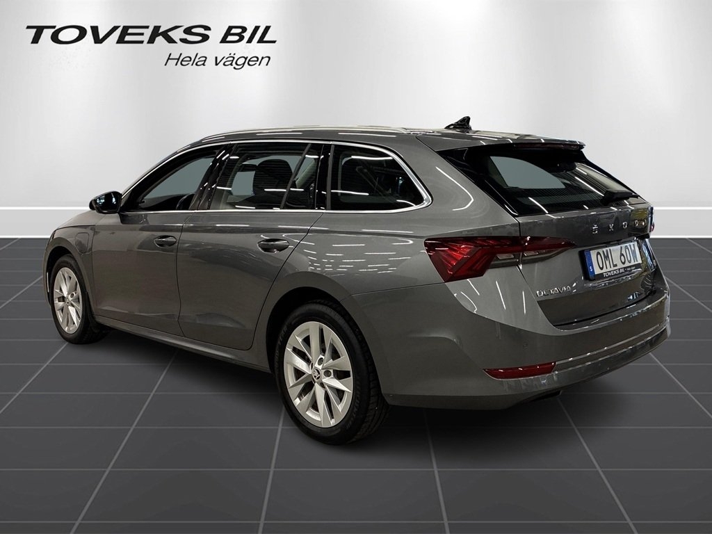 Skoda Octavia 2024, bild 3/10