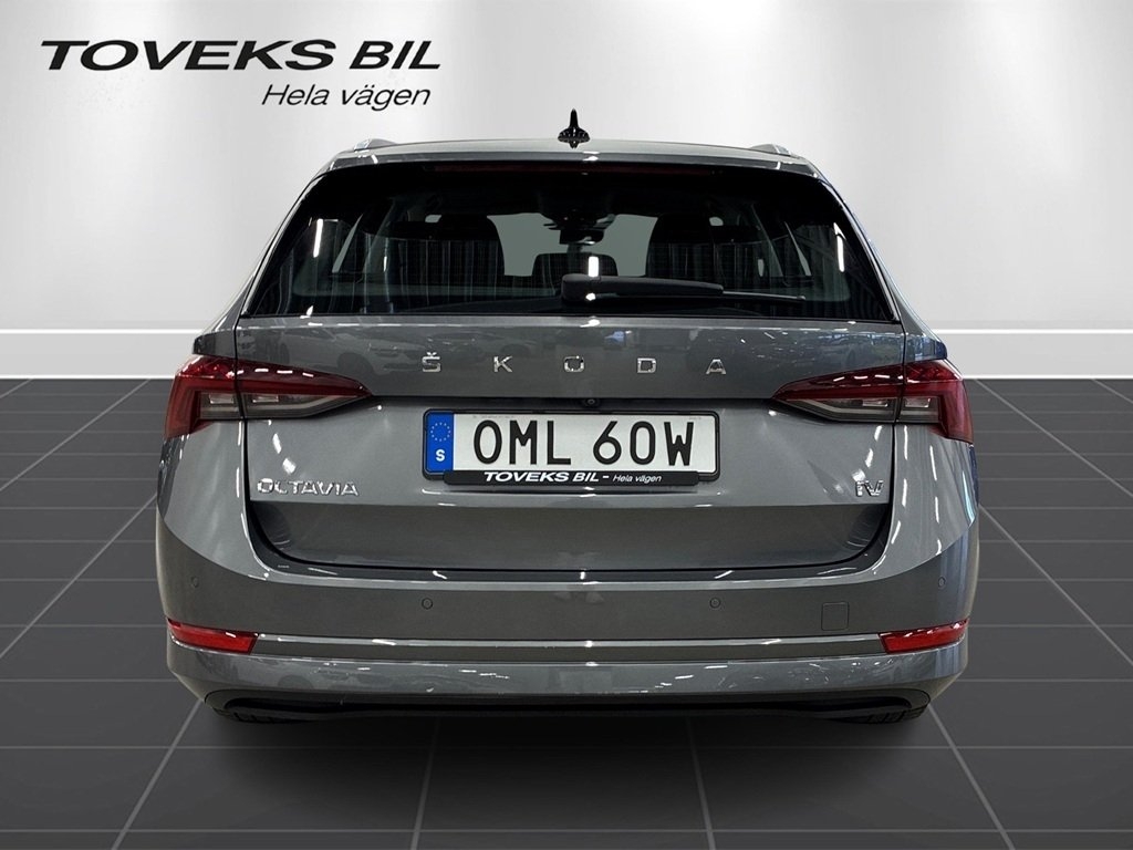 Skoda Octavia 2024, bild 4/10