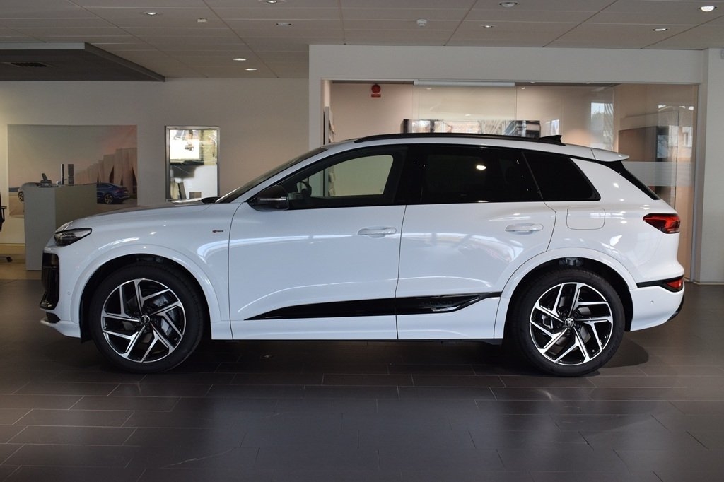 Audi Q6 e-tron S line Selection 2027, bild 2/10