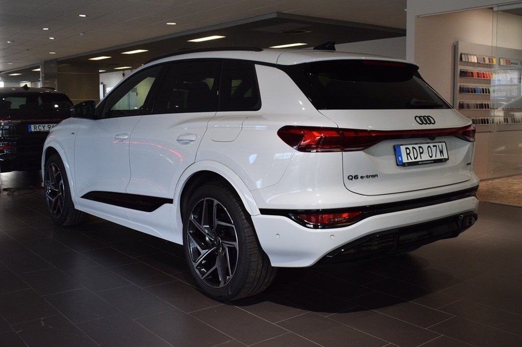 Audi Q6 e-tron S line Selection 2027, bild 3/10