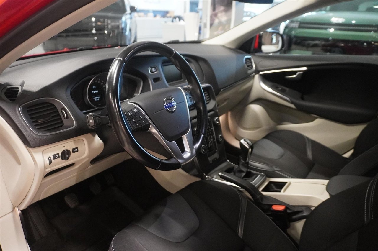 Volvo V40 Ränta 2014, bild 2/10
