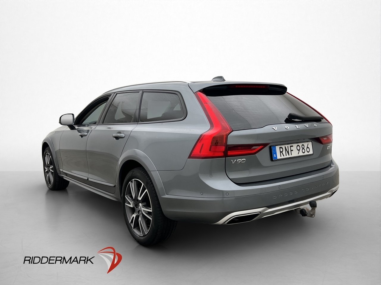 Volvo V90 Cross Country D5 Pro 2019, bild 5/38
